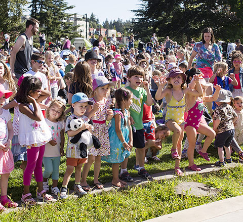 Free Outdoor Concerts and Performances for Seattle-Area Families for