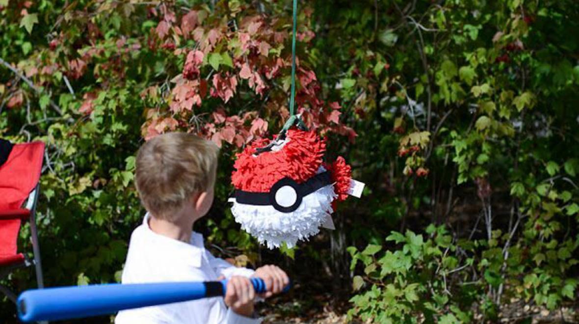 pokemon pinata