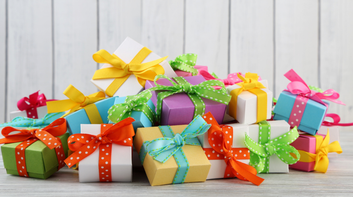 Want to Give a Good Gift? Think Past the “Big Reveal” – Association for  Psychological Science – APS
