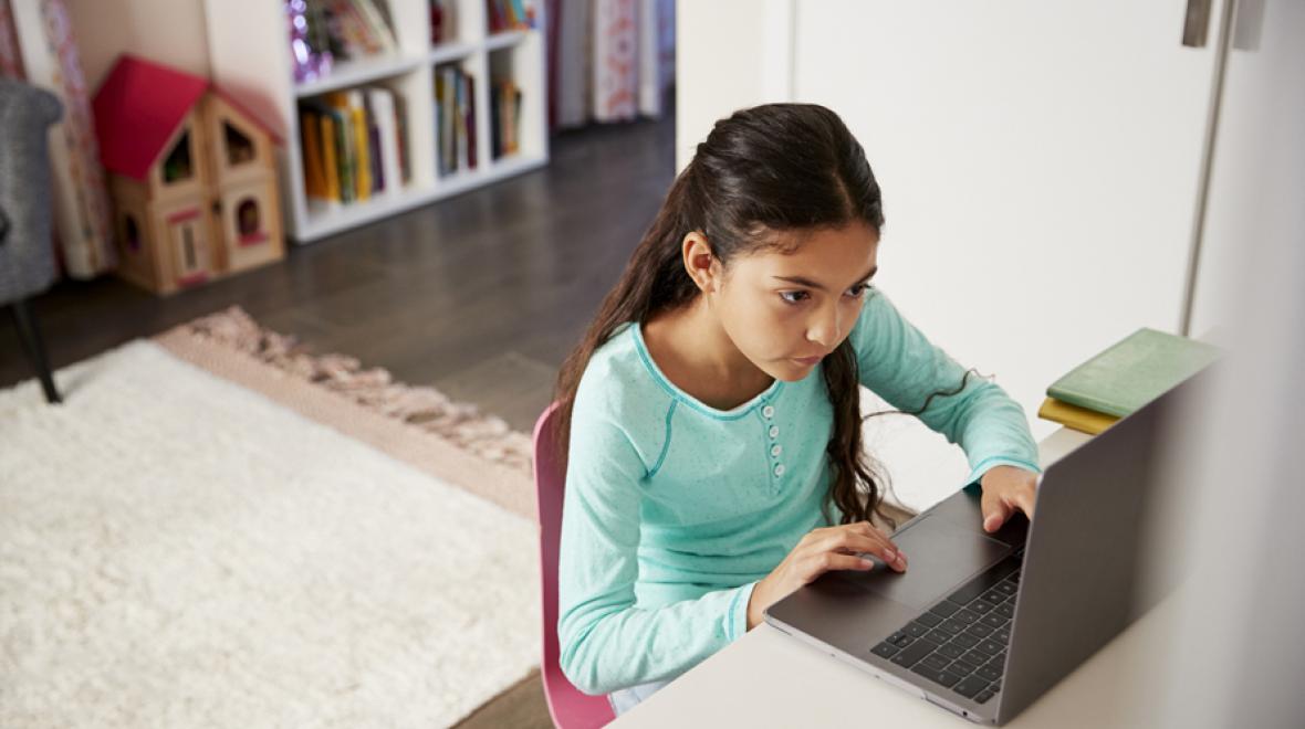 Uitgaand Junior Uitmaken 15 Online Classes for Kids to Keep Them Learning on Days Off | ParentMap