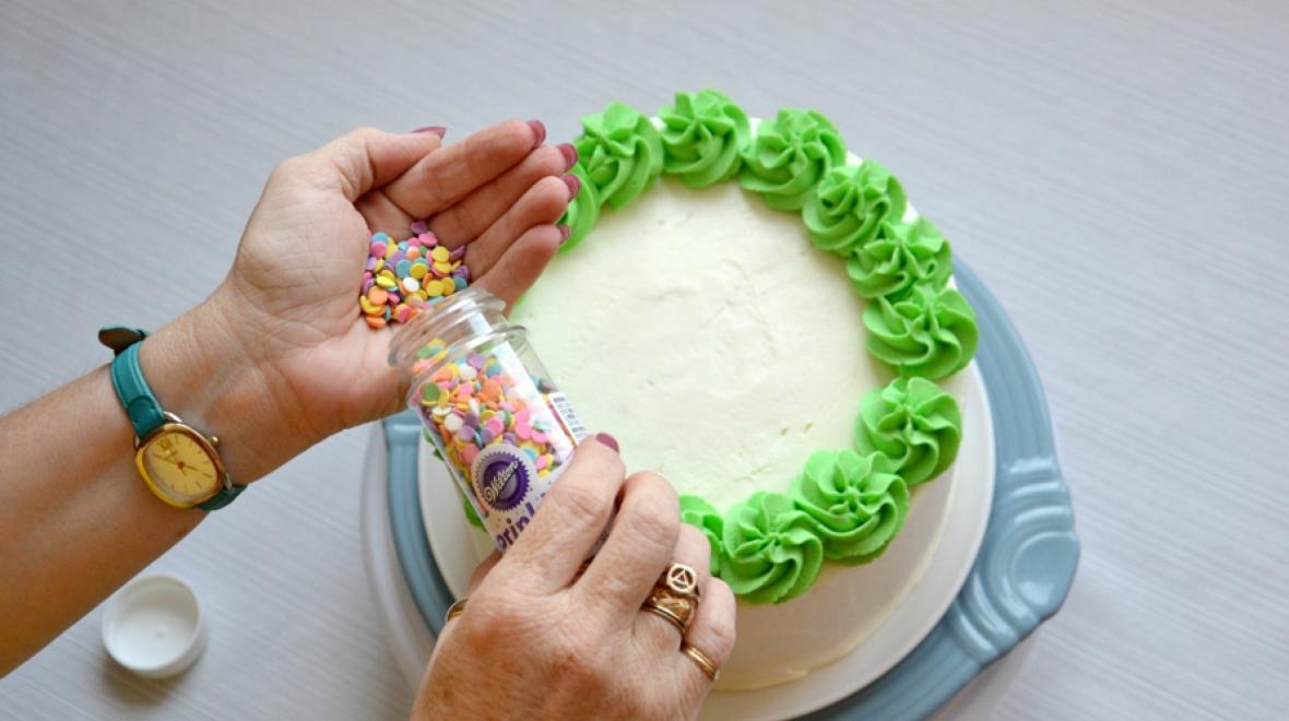Top Cake Decorating Tips for Amateurs | ParentMap