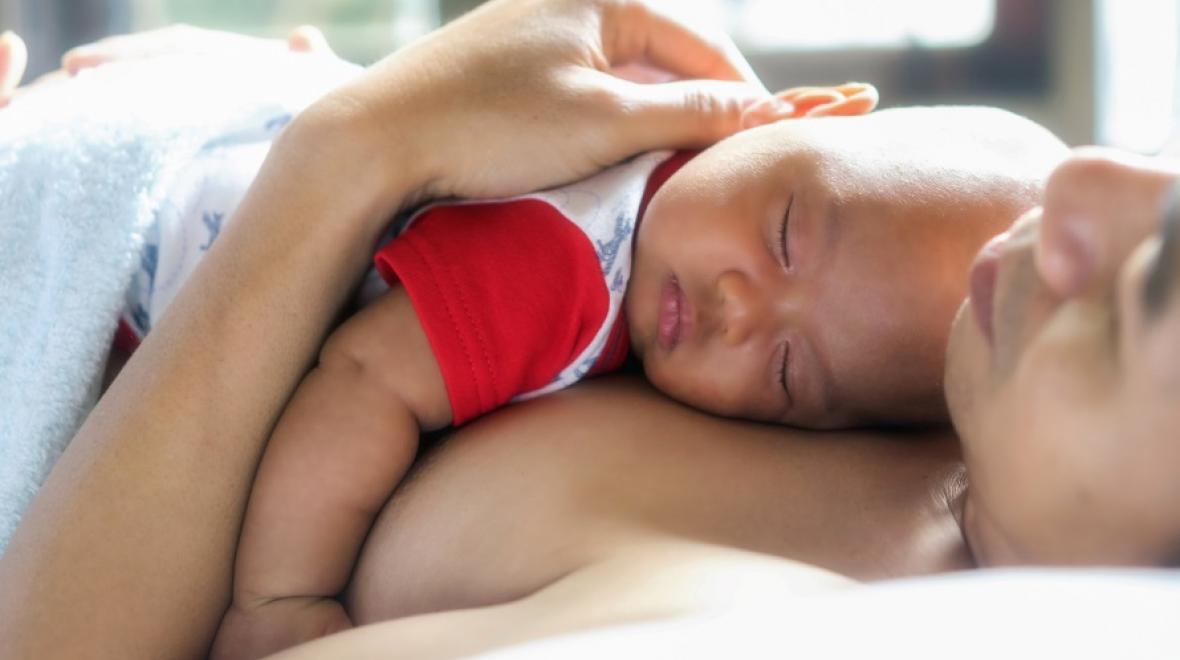 co sleeping good for baby