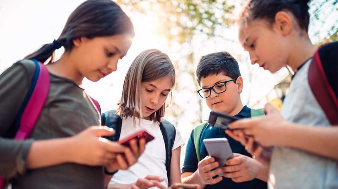 The Only Back-to-School Cell Phone Rules Your Kids Really Need ...