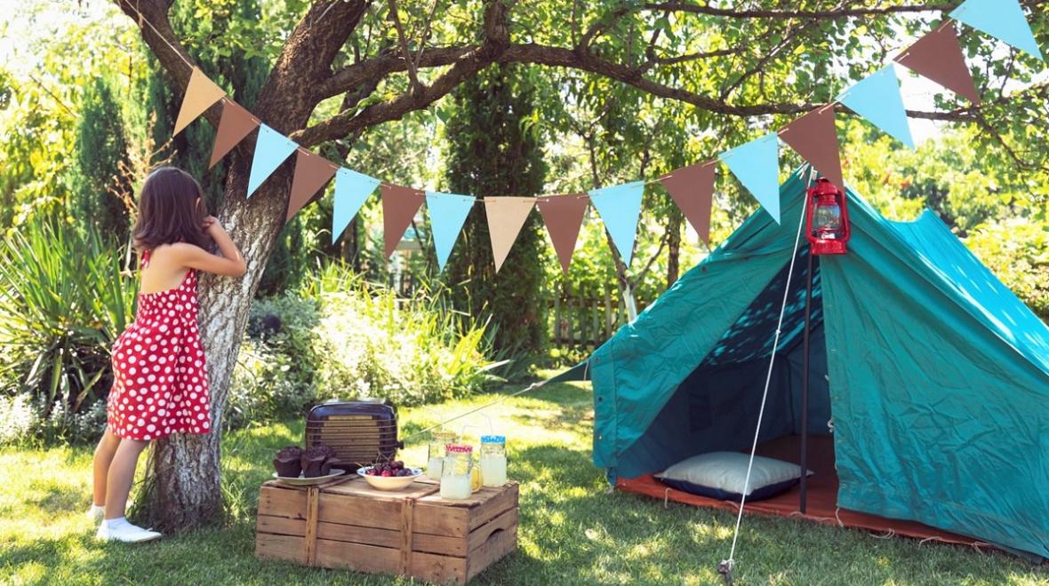 10 Ideas Your Backyard Campout |