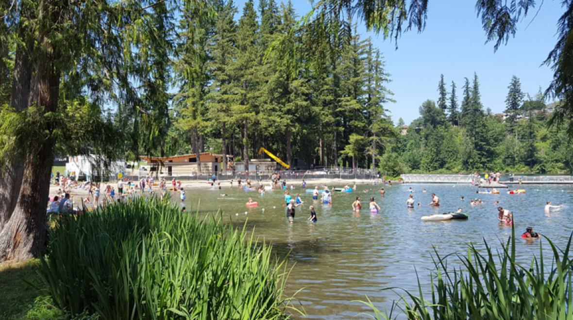 Kids and families swim and play at Lake Wilderness among best swimming lakes around Seattle