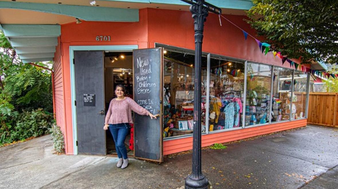 Vintage Clothing Shops in Seattle