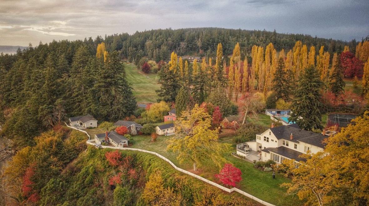 Among best cabin getaways in Washington are the Chevy Chase Cabins in Port Townsend, an ideal escape for Seattle families with kids