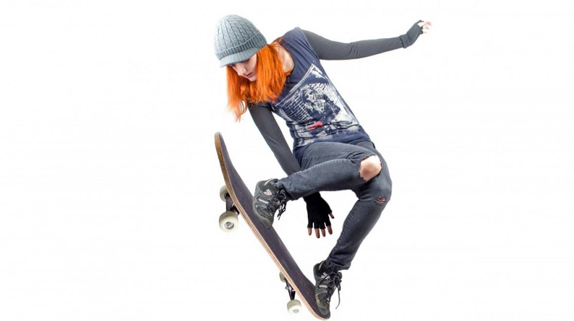 Skate Chick Lick