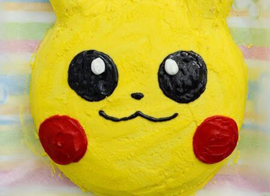 How to: DIY Pikachu Fondant Cake Topper |