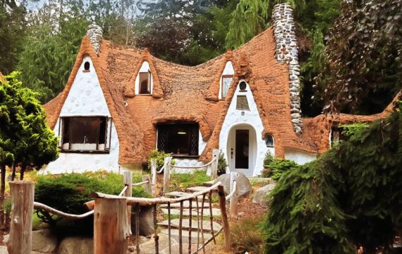 Fairytale cottage vacation rental near Seattle