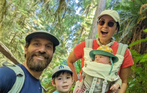 Phinney Ridge family on a Pacific Northwest hike with their two kids