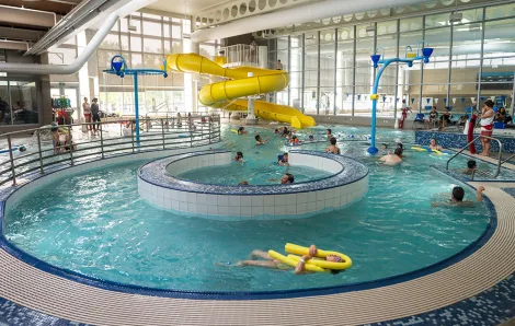 best indoor swimming pool near seattle for families