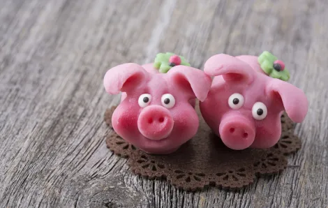 marzipan pigs